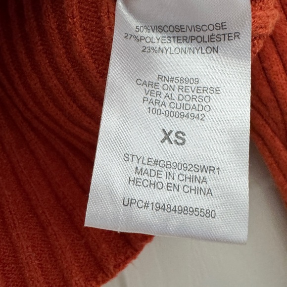 Smart cropped top, color block, soft material. Size- Extra Small, cardigan. - Picture 5 of 5